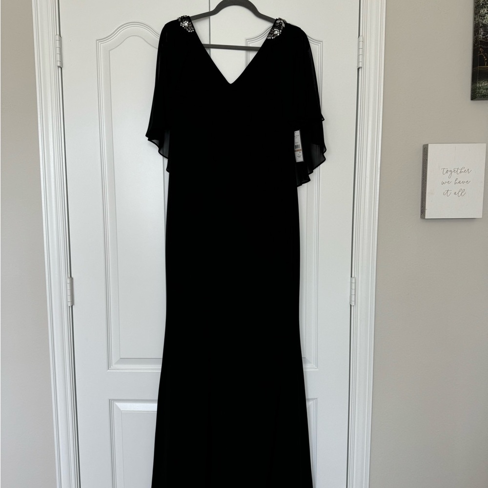 Elegant Black Maxi Gown with Flutter Sleeves for Cocktail